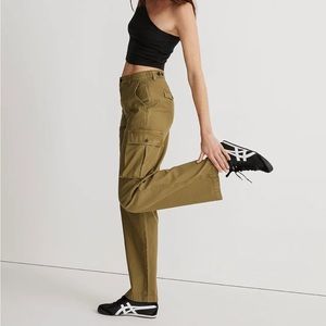 Madewell Cargo Pants - petite